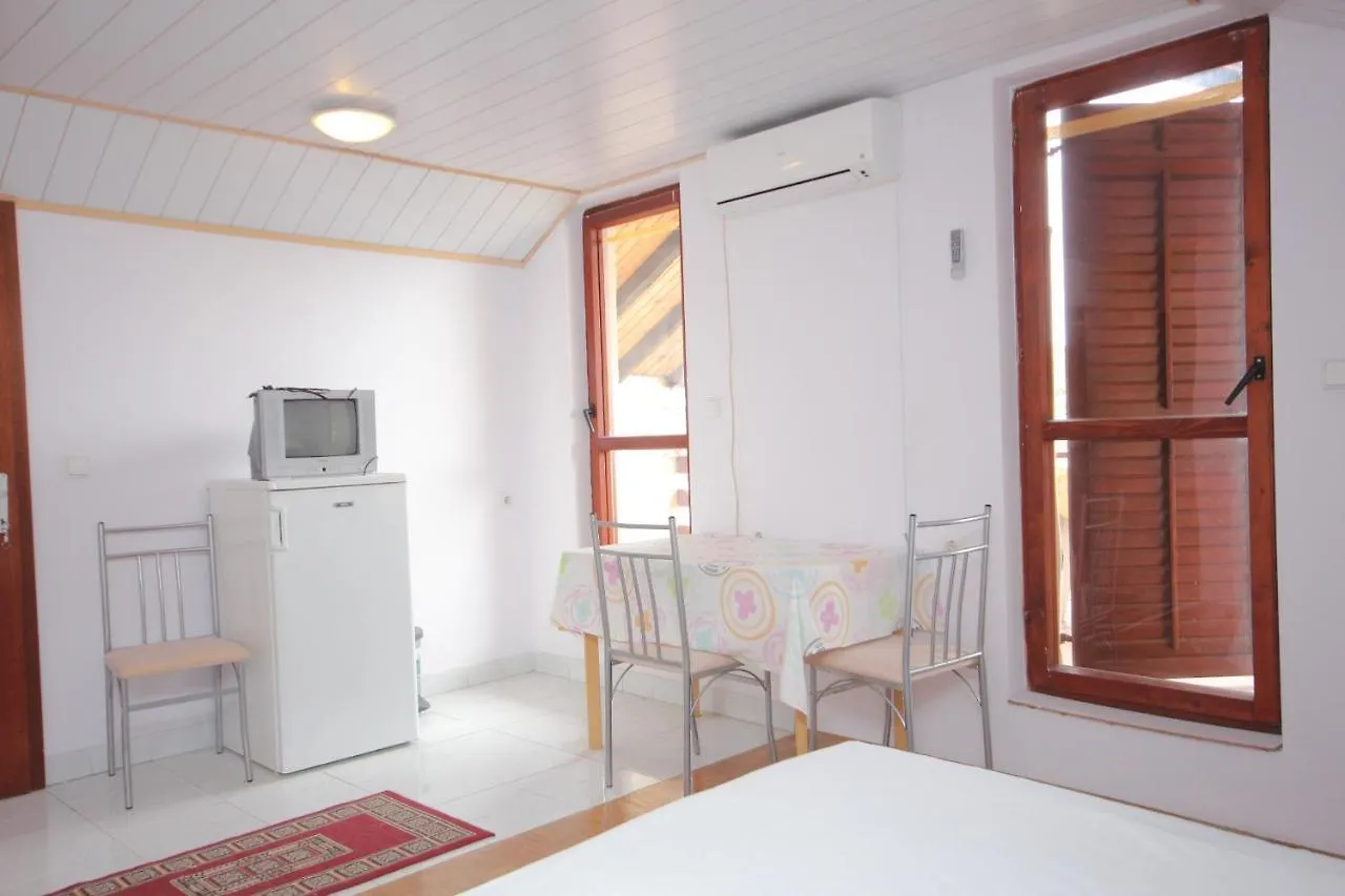 Apartments By The Sea Sali, Dugi Otok - 8193 萨利