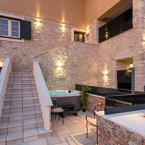 Teona Luxury With Jacuzzi And Terrace Sea View Sali